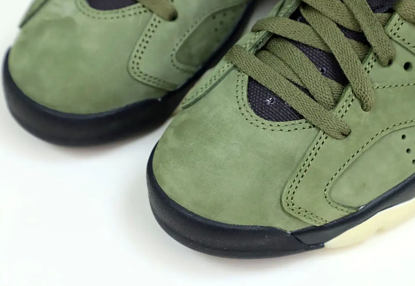 SCOTT TRAVIS AIR X JORDAN RETRO 'OLIVE' 6 0606
